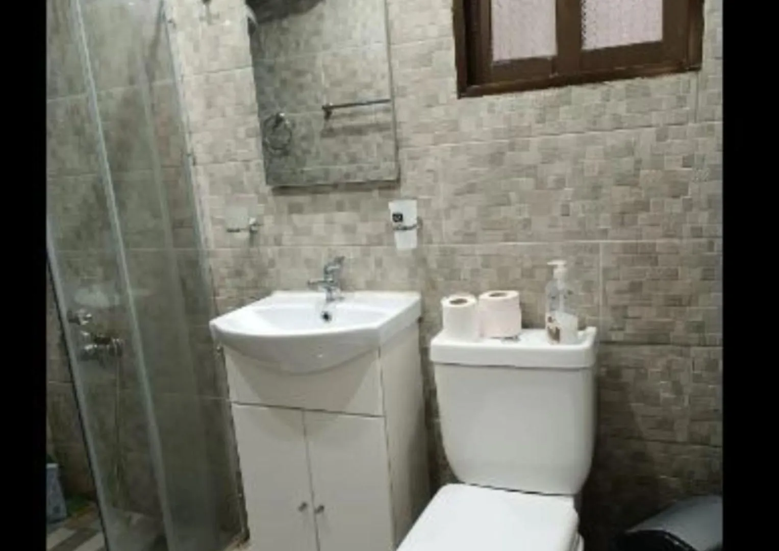 2 Bedroom Appartment Very Central Selanik